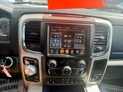 Used 2017 RAM 1500 Laramie AWD/4WD image 47