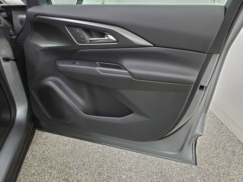 New 2026 Chevrolet Equinox EV LT image 21