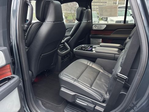 Certified 2024 Lincoln Navigator Reserve image 27