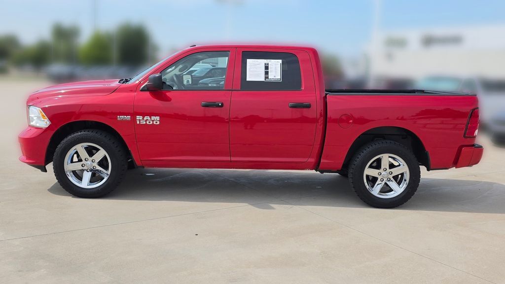 Used 2017 RAM 1500 Express AWD/4WD image 2