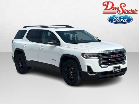 Used 2022 GMC Acadia AT4 w/ Technology Package AWD/4WD image 4