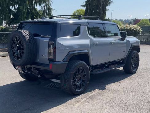 New 2025 GMC Hummer EV 3X w/ LPO, Roof Cross Rail Package image 77