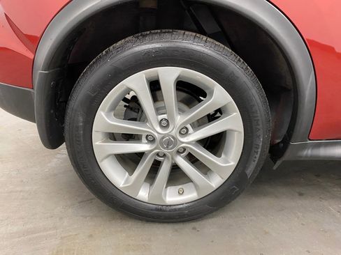 Used 2015 Nissan Juke SV w/ Technology Package image 17