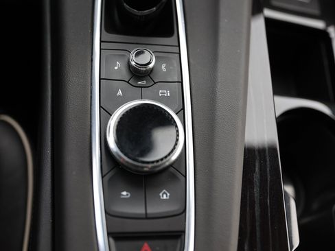 Used 2021 Cadillac Escalade Sport w/ Driver Assist Tech Package image 36