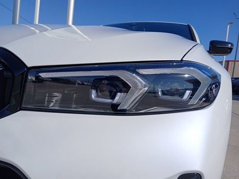 New 2025 BMW 330i 330i Loaner w/ M Sport Package image 4