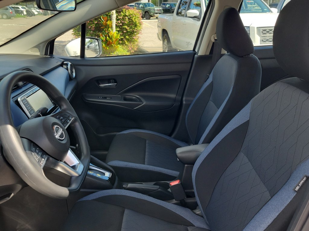Certified 2025 Nissan Versa SV w/ Trunk Package FWD image 16