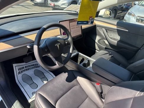 Used 2022 Tesla Model 3 Long Range AWD/4WD image 11