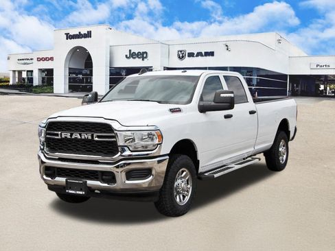 Used 2024 RAM 2500 Tradesman w/ Chrome Appearance Group AWD/4WD image 3