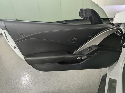Used 2017 Chevrolet Corvette Grand Sport RWD image 11