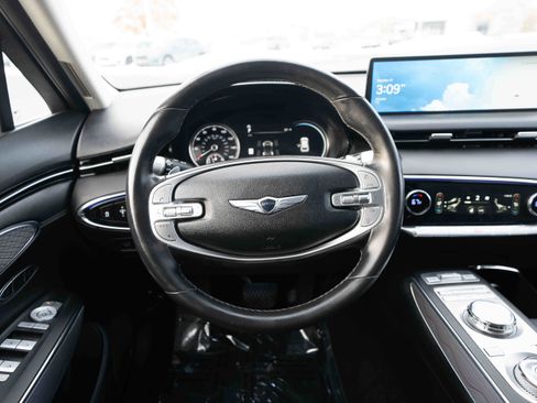 Used 2023 Genesis GV70 2.5T w/ Advanced Package image 21