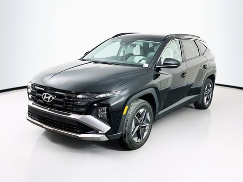 Used 2025 Hyundai Tucson SEL image 3
