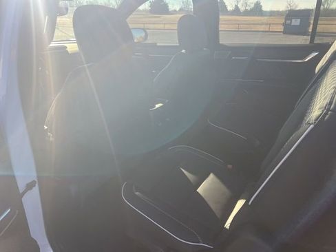 Used 2025 GMC Acadia Denali w/ Super Cruise Package image 15