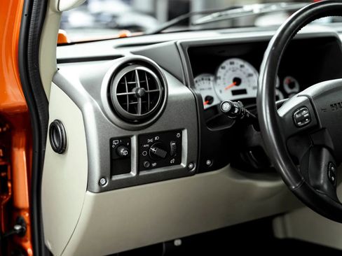 Used 2003 HUMMER H2 w/ Preferred Equipment Group AWD/4WD image 14