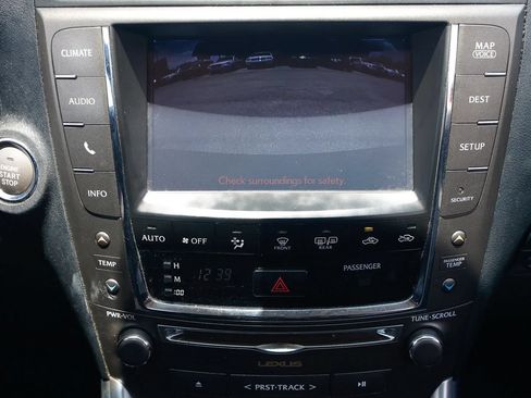 Used 2014 Lexus IS 250C w/ Luxury Package RWD image 33