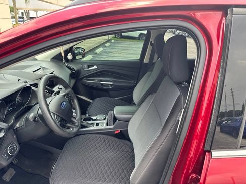 Used 2018 Ford Escape SE w/ SE Sync 3 Package FWD image 13