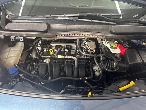 Certified 2022 Ford Transit Connect XLT FWD image 22
