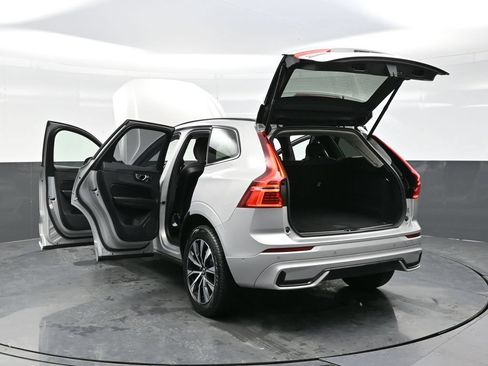 Used 2025 Volvo XC60 B5 Plus AWD/4WD image 42
