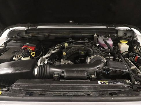 Used 2020 Jeep Gladiator Rubicon w/ Dual Top Group AWD/4WD image 23