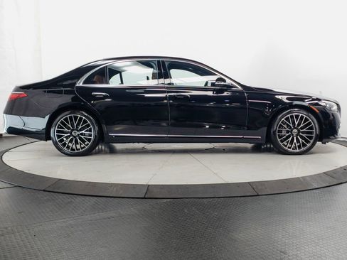 Certified 2024 Mercedes-Benz S 580 4MATIC Sedan image 38