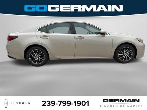 Used 2017 Lexus ES 350 w/ Luxury Package image 8