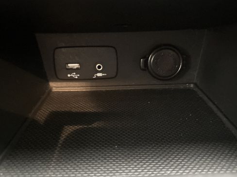 Used 2023 Subaru Crosstrek 2.0i image 32