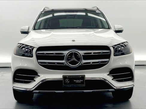 Certified 2023 Mercedes-Benz GLS 450 4MATIC image 7