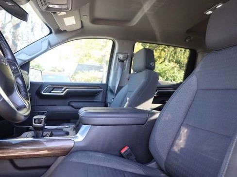 Used 2024 Chevrolet Silverado 1500 LT Trail Boss w/ Protection Package image 12