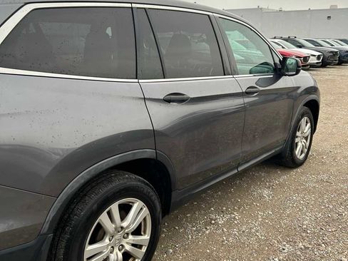 Used 2016 Honda Pilot LX image 9