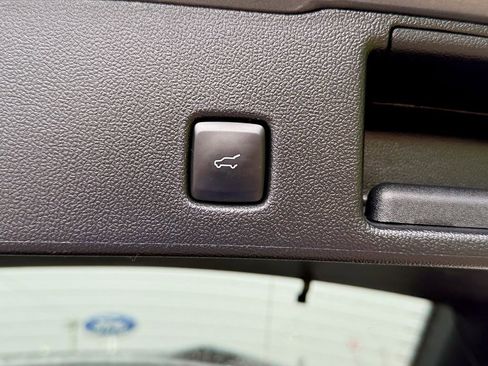 Certified 2023 Ford Escape ST-Line image 15