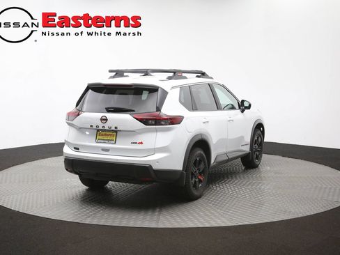 Used 2025 Nissan Rogue SV AWD/4WD image 38