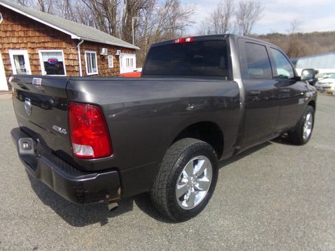 Used 2018 RAM 1500 Express image 7