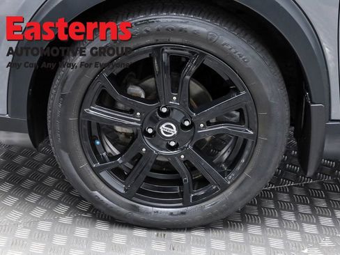 Used 2020 Nissan Kicks SR FWD image 29