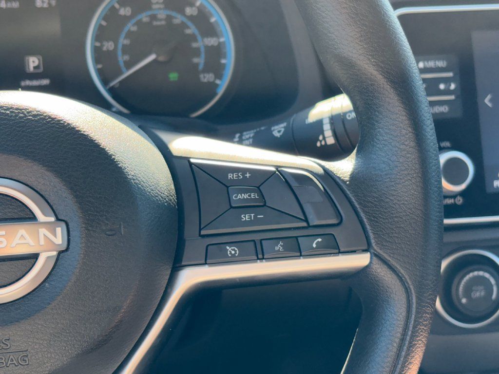 Used 2025 Nissan Leaf S FWD image 13