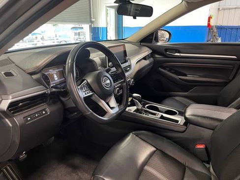 Used 2023 Nissan Altima 2.5 SR FWD image 22