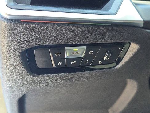 Used 2023 BMW M2 w/ Lighting Package image 32