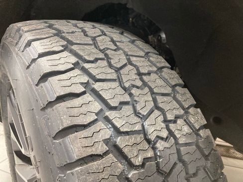 Used 2021 Chevrolet Tahoe Z71 image 26