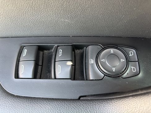 Used 2019 Chevrolet Blazer RS AWD/4WD image 17