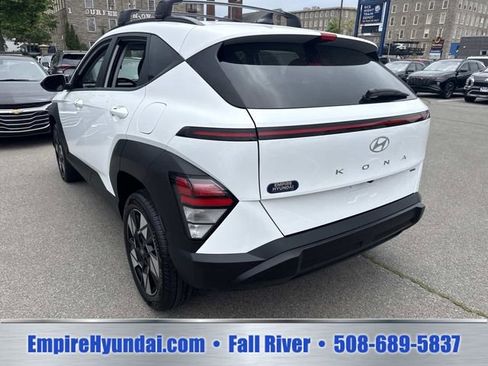 Used 2024 Hyundai Kona SEL AWD/4WD image 7
