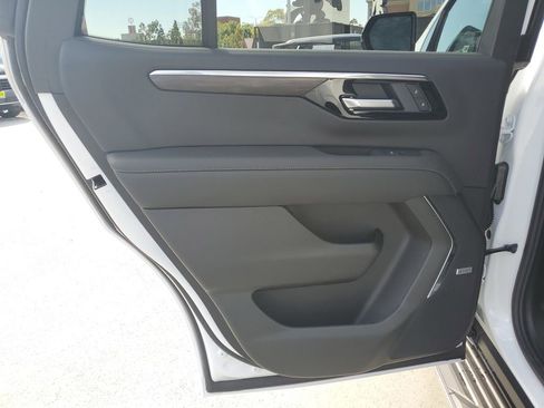 New 2026 Chevrolet Tahoe LT image 18