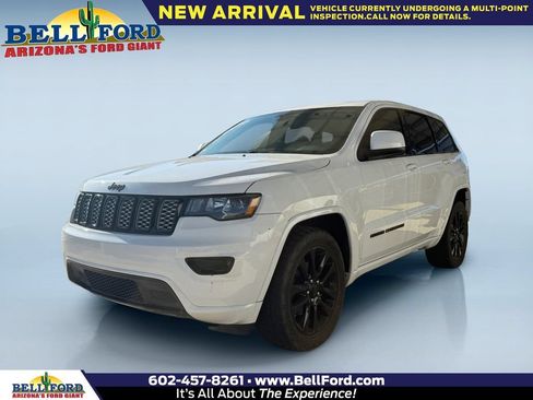Used 2019 Jeep Grand Cherokee Altitude AWD/4WD image 1