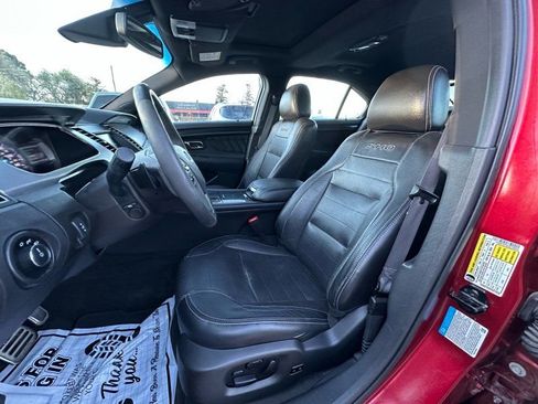 Used 2013 Ford Taurus SHO image 11