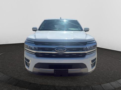 Used 2024 Ford Expedition Max Limited AWD/4WD image 2