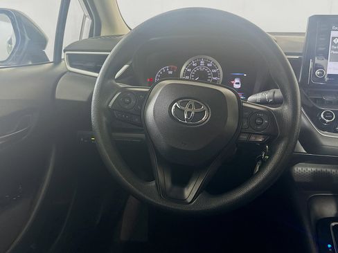 Used 2022 Toyota Corolla LE FWD image 17