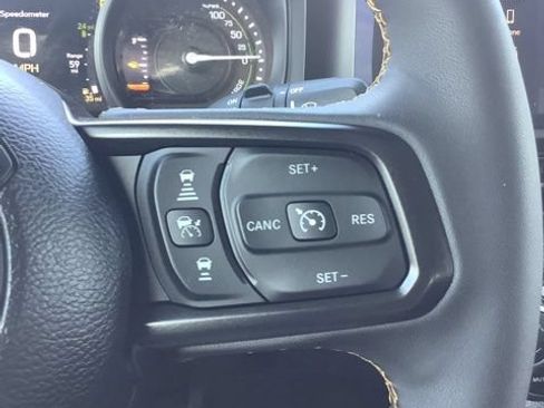 Certified 2024 Jeep Wrangler Unlimited AWD/4WD image 27