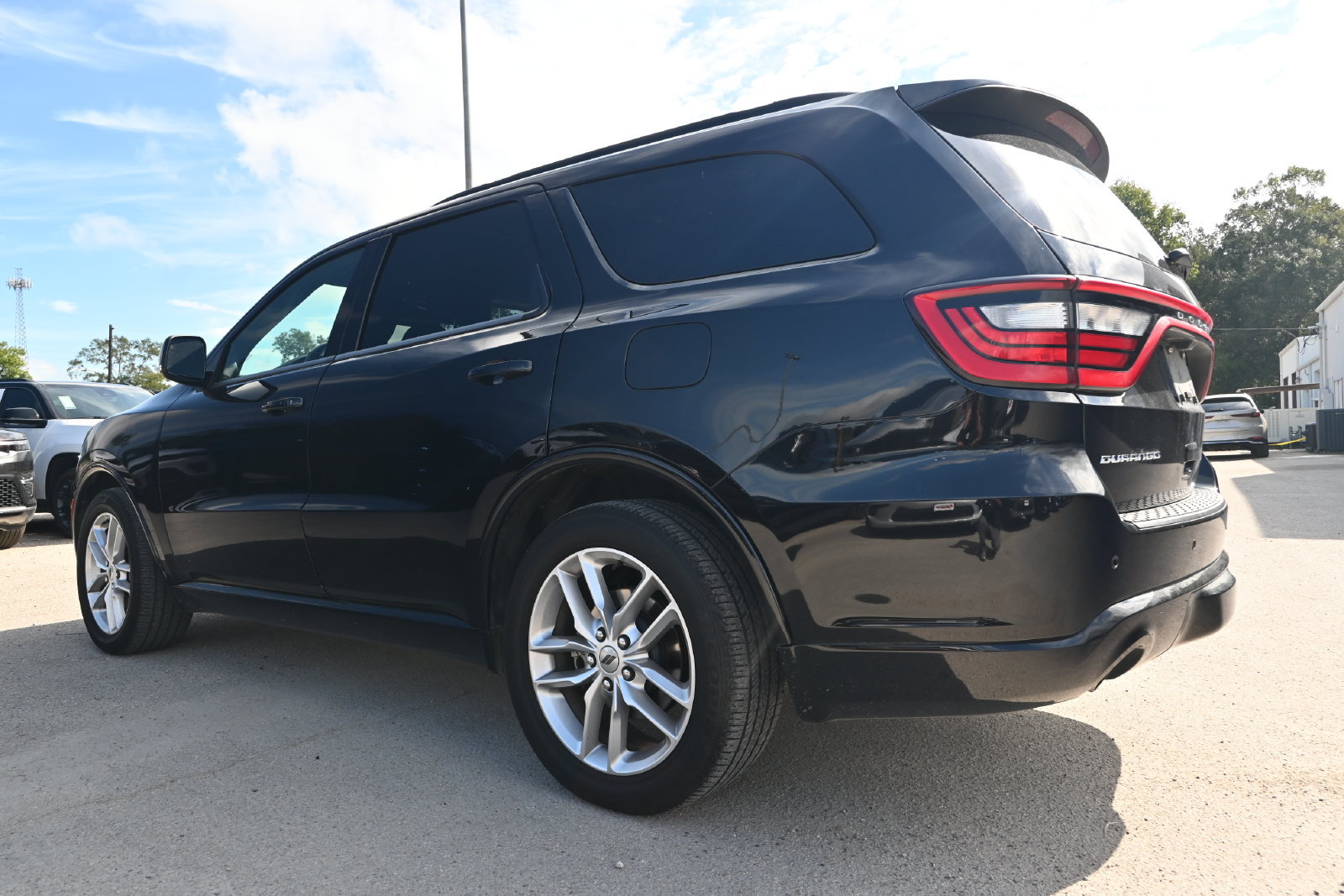 Used 2024 Dodge Durango GT RWD image 4