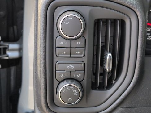 New 2026 Chevrolet Silverado 1500 Custom Trail Boss w/ LPO, Dark Essentials Package image 18