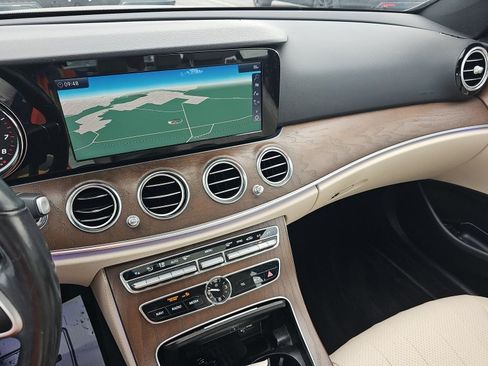 Used 2019 Mercedes-Benz E 450 4MATIC Sedan w/ Driver Assistance Package image 14