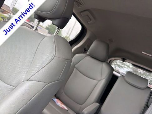 Used 2021 Toyota Sienna XLE FWD image 16