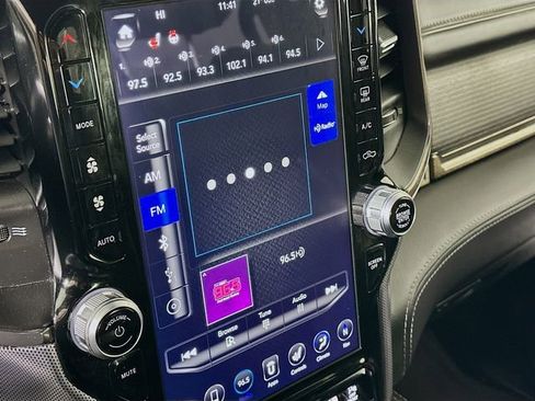 Used 2019 RAM 1500 Limited image 15