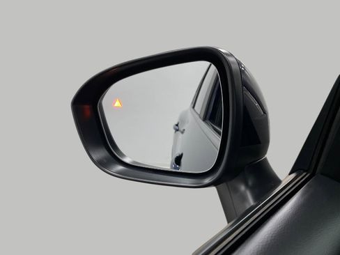 Certified 2025 Nissan Rogue SV image 20